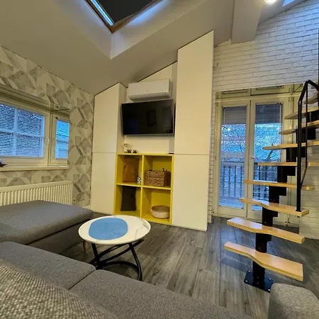 Balcony Bliss Main Square Loft * Krakkó