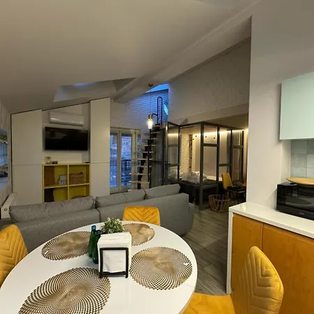 Balcony Bliss Main Square Loft *