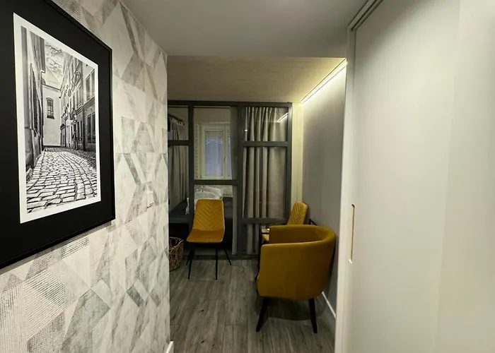 Daire Balcony Bliss Main Square Loft *